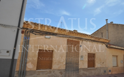 Town House - For Sale - Algueña - Rural location