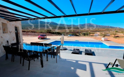 Villa - For Sale - Hondón de las Nieves - Rural location