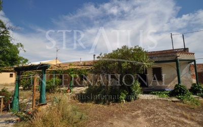 Country House - For Sale - Pinoso - Urban location