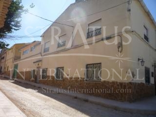 Country House - For Sale - Pinoso - Urban location