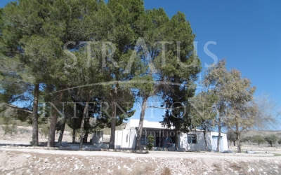 Country House - For Sale - Yecla - Rural location