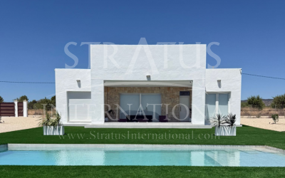 Villa - For Sale - Pinoso - Rural location