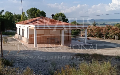 Villa - For Sale - Yecla - Rural location