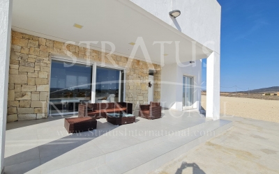 Villa - For Sale - Pinoso - Rural location