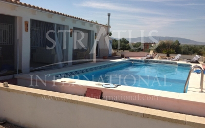 Villa - For Sale - Villena - Rural location