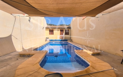 Villa - For Sale - Chinorlet - Chinorlet
