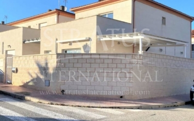 Town House - For Sale - Salinas - Urban location