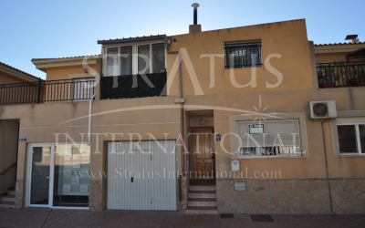 Town House - For Sale - Pinoso - Urban location