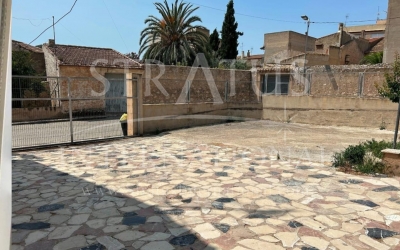 Town House - For Sale - Algueña - Urban location