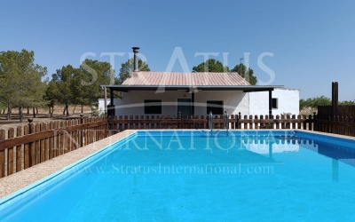 Villa - For Sale - Yecla - Rural location