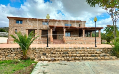 Villa - For Sale - Aspe - Rural location