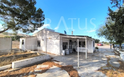 Country House - For Sale - Yecla - Rural location