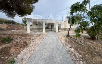 Villa - For Sale - La Solana - Rural location