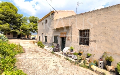 Country House - For Sale - Pinoso - In hamlet