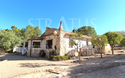 Villa - For Sale - Yecla - Rural location