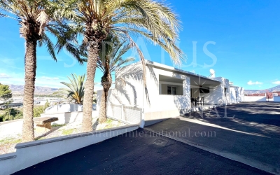 Villa - For Sale - Elda - Inland