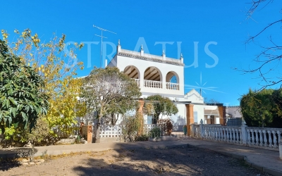 Villa - For Sale - Yecla - Edge of town