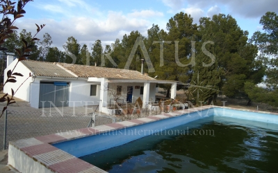 Country House - For Sale - Yecla - Rural location