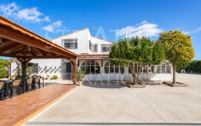 Villa - For Sale - Villena - Villena