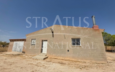 Country House - For Sale - Jumilla - Rural location