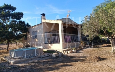 Country House - For Sale - Yecla - Rural location